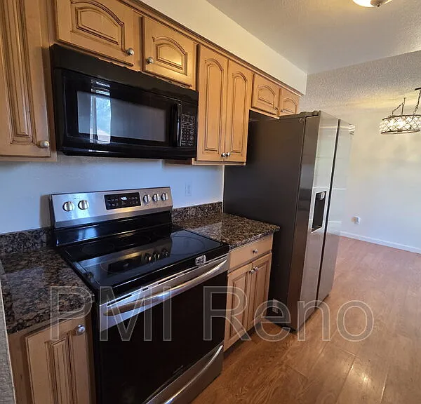 14050 Tourmaline Dr — Photo 7