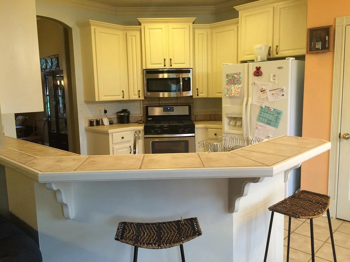 4 bed, 2.5 bath, 2177 sqft, $2,150 — Photo 3