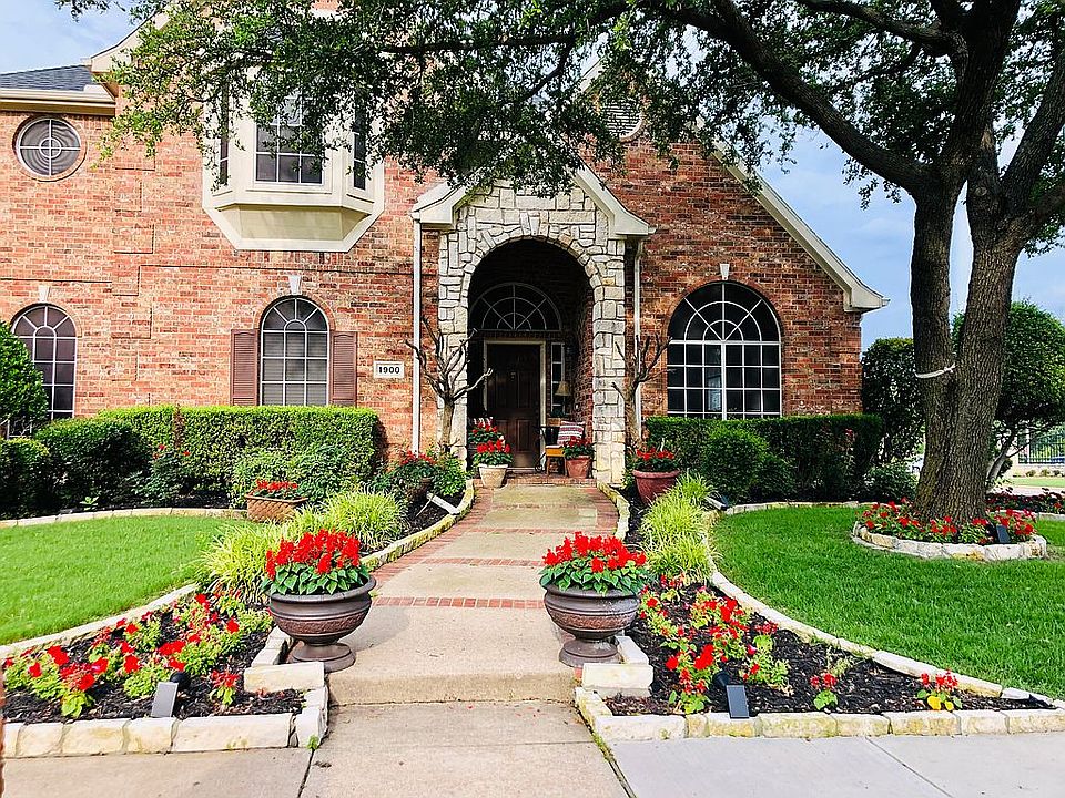 1st image of 1900 Meadowbrook Ln