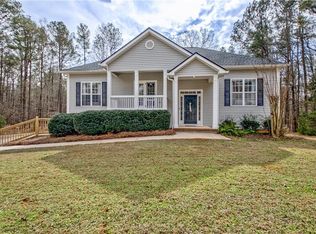 68 Skyview Rd, Senoia, GA 30276