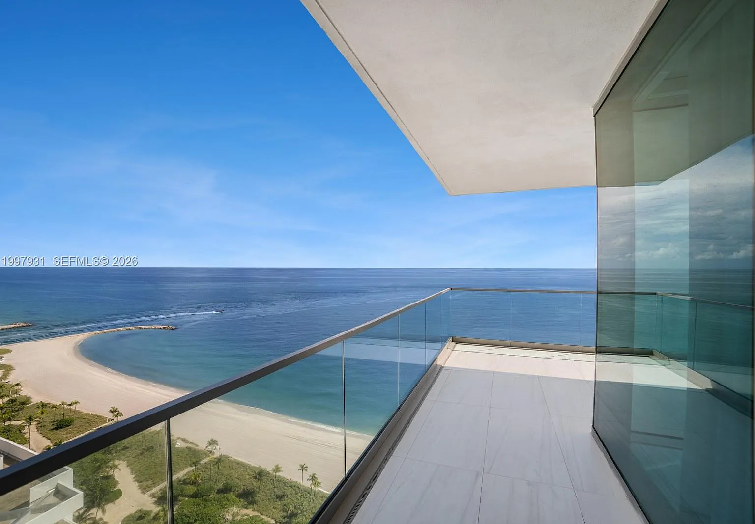 Oceana Bal Harbour Condo — Photo 1