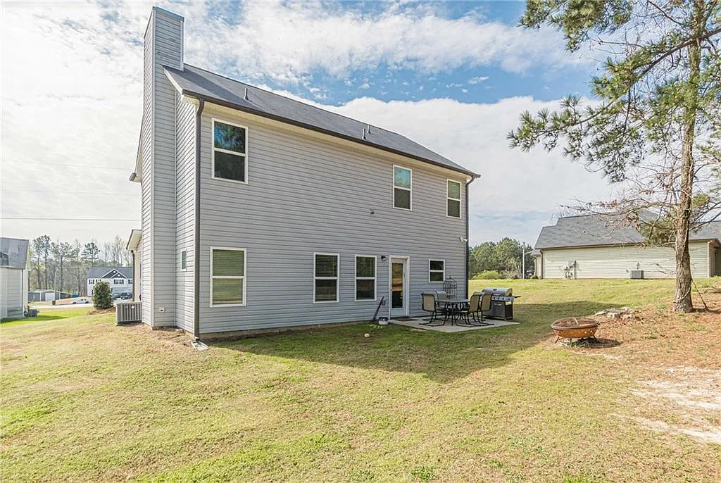 3 bed, 2.5 bath, 1790 sqft, $2,000 — Photo 4