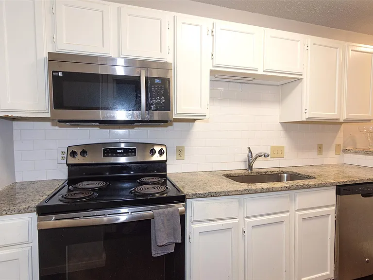 3115 Helms St #106 — Photo 14