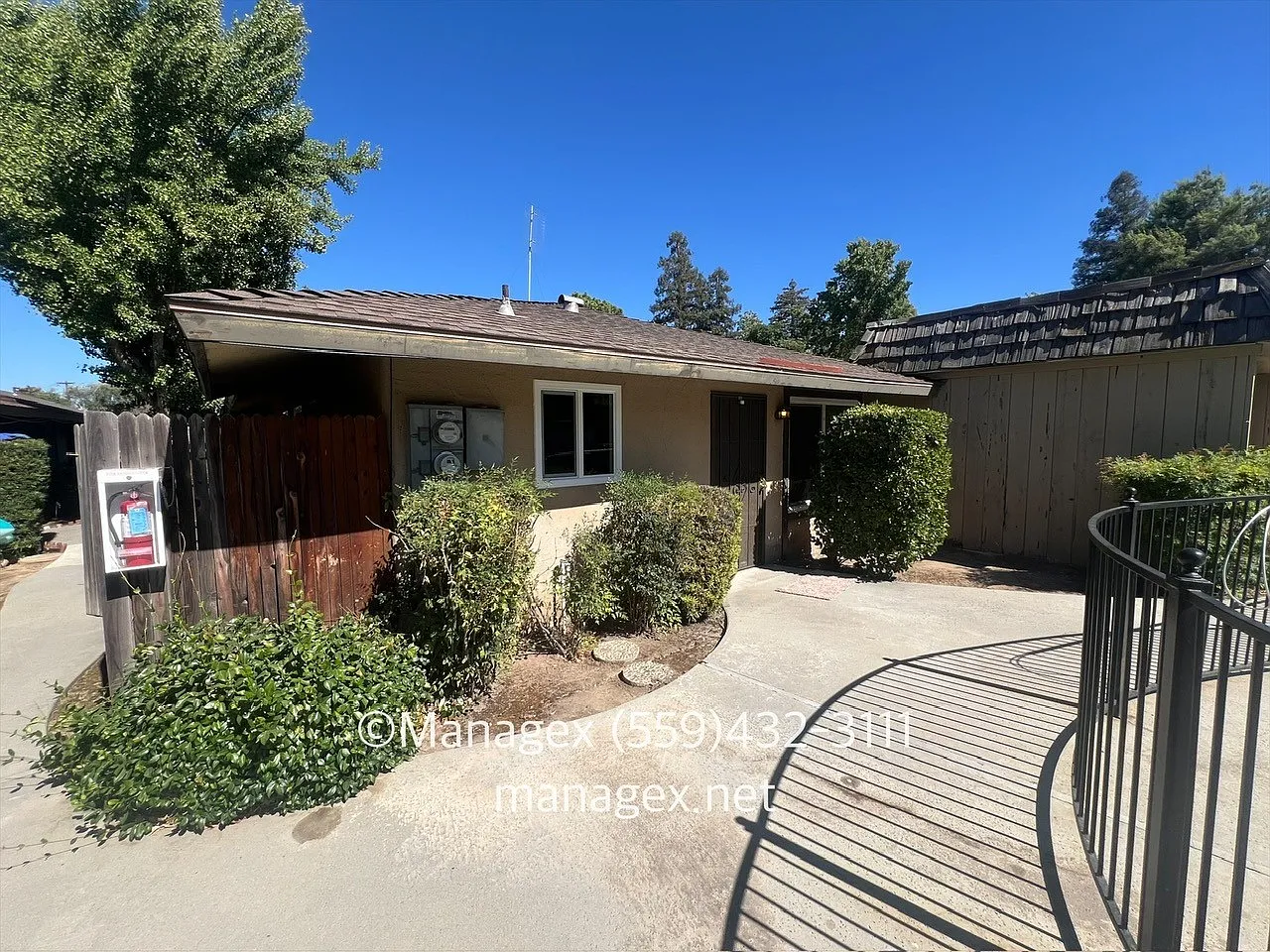 2 bed, 1200 sqft, $1,595 — Photo 2