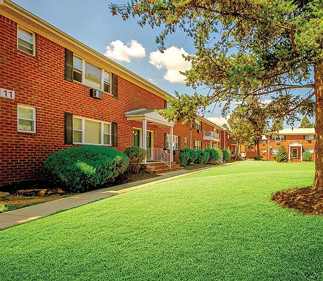 Green Grove Apartments — Photo 4