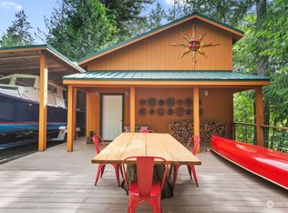 81 Wolf Rd, Quilcene, WA 98376