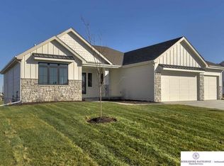 611 S 243rd St, Waterloo, NE 68069