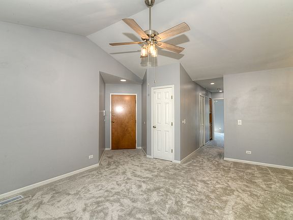 3rd image of 239 University Ln Unit D