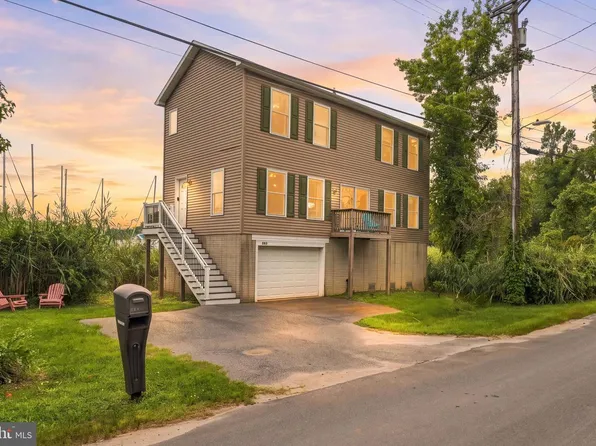 3762 Beach Drive Blvd, Edgewater, MD 21037