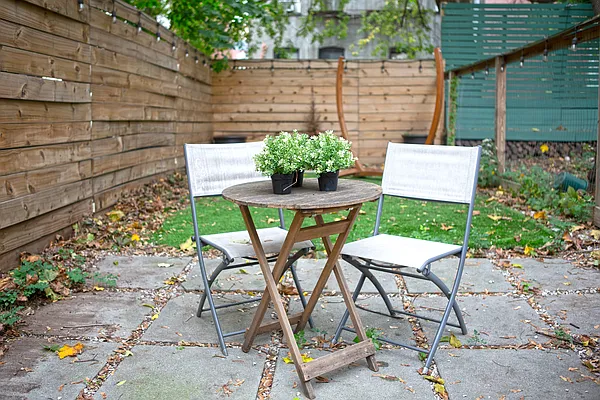 Rented by Douglas Elliman | media 26