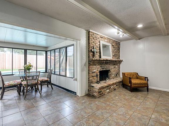 4th image of 508 Debra Dr