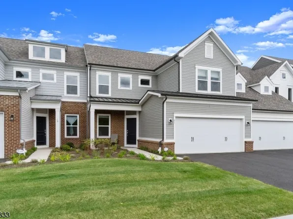 21 Doyle Dr, Florham Park Boro, NJ 07932