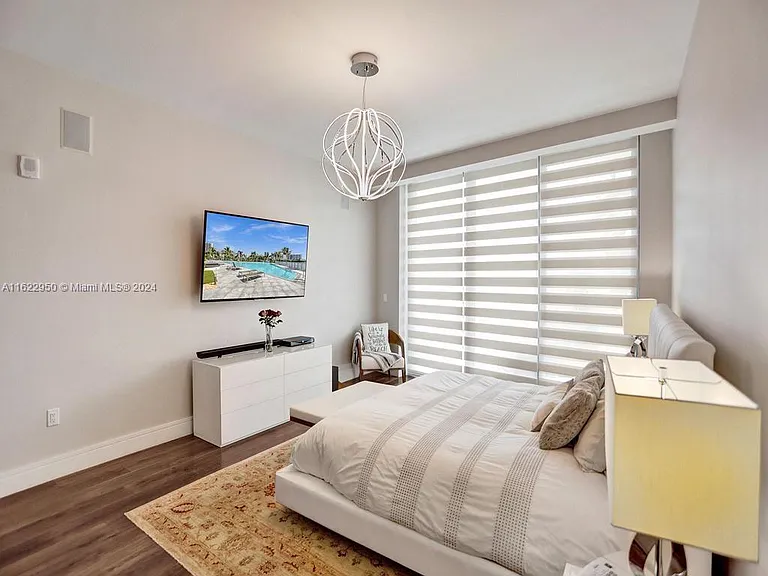3250 NE 188th St #207 — Photo 35