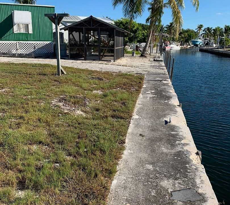 2nd image of 101 Sirius Ln
