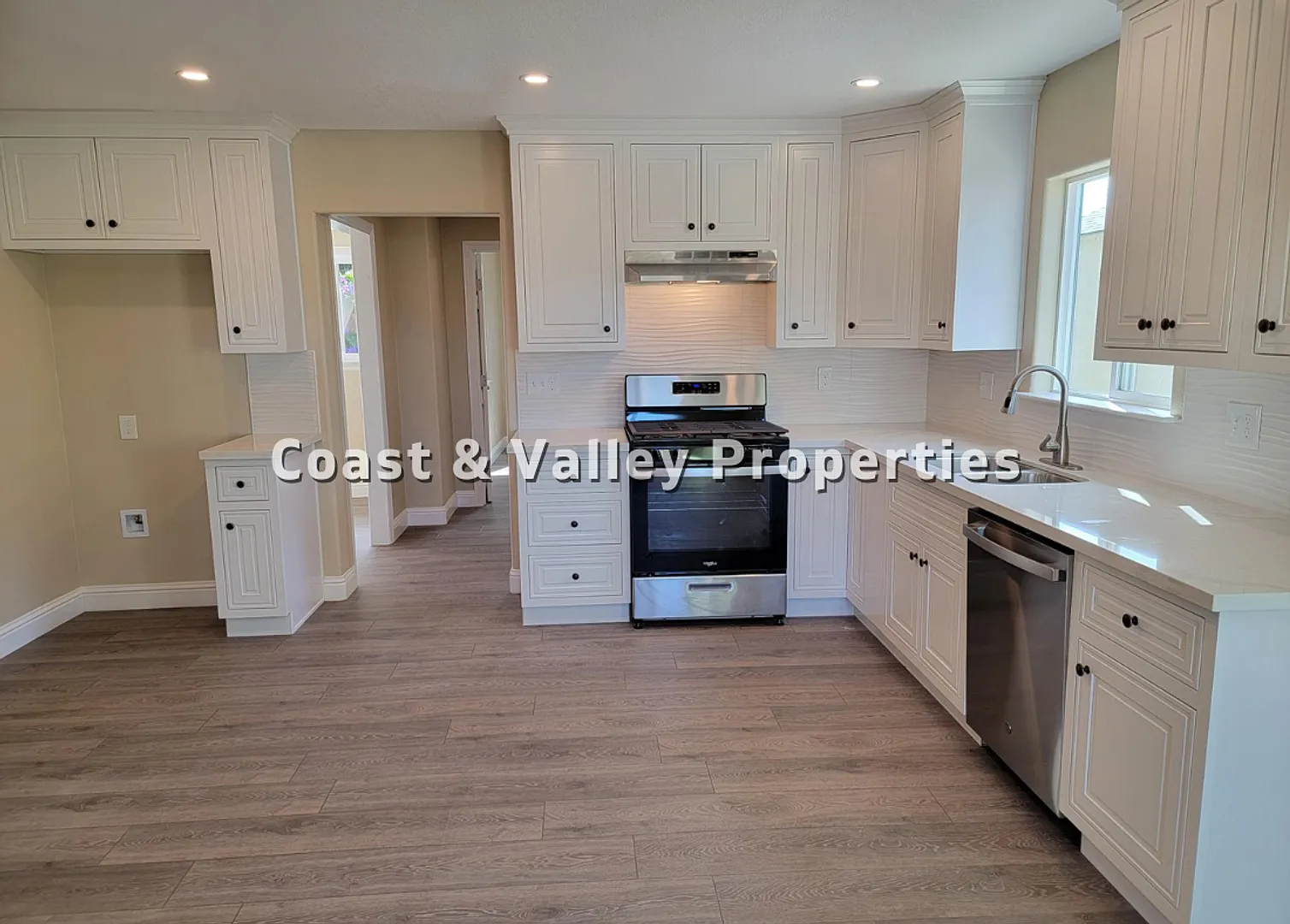 For Rent: 2bd/1ba House — Photo 2