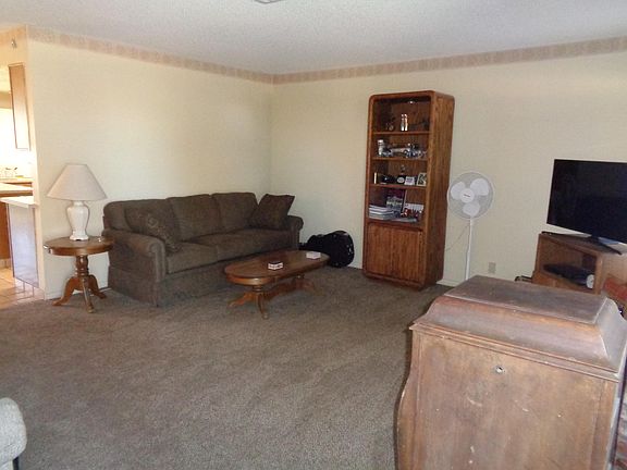 4th image of 9540 E Avenue T12