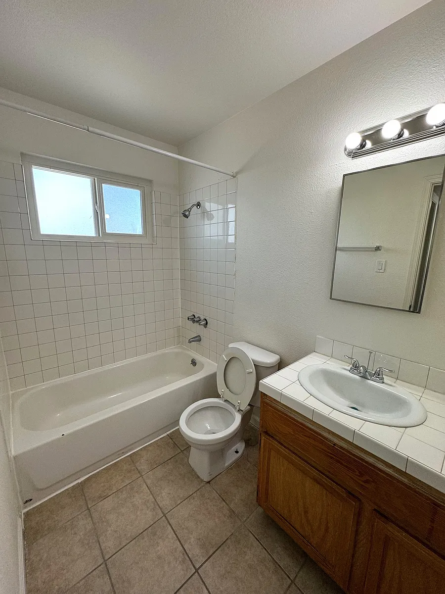 1555-7_04122024 - 1555 Sonoma Ave #1-10