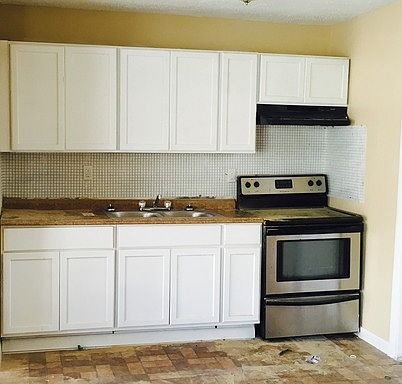 2nd image of 724 22nd St APT 3