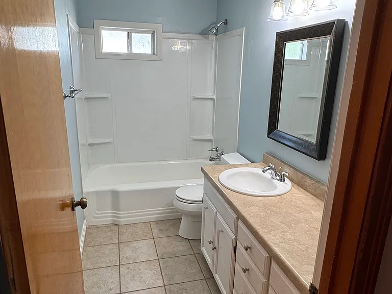 2101 W Avenue K — Photo 13