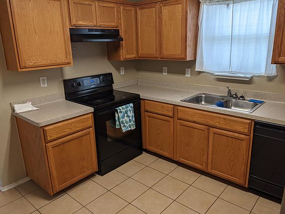 3rd image of 8331 Sweet Maiden St
