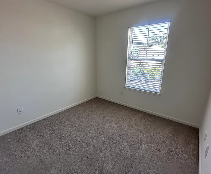 215 Banbury Ln #26 — Photo 8