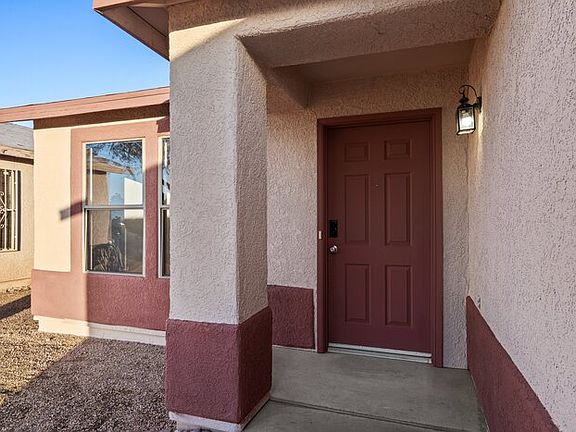 4th image of 1432 W Cather Pl