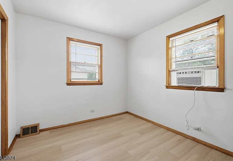 23 Canal St — Photo 15