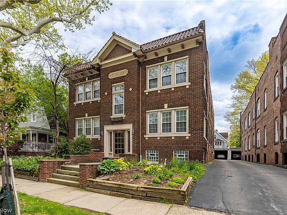 2nd image of 2634 Mayfield Rd APT 4