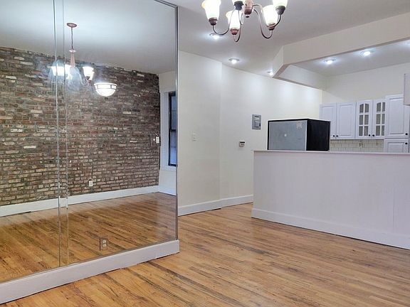 4th image of 804 Nostrand Ave #2R