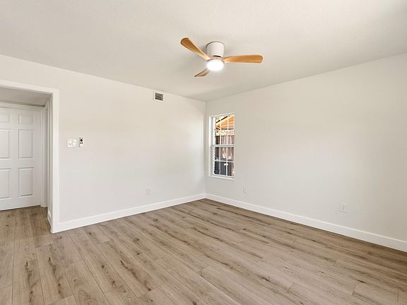 4th image of 903 Potomac Path