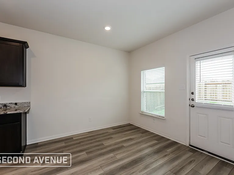 325 Condie Russell Ave — Photo 10