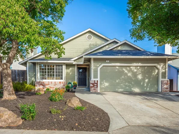 104 Wallace Lane, Cloverdale, CA 95425