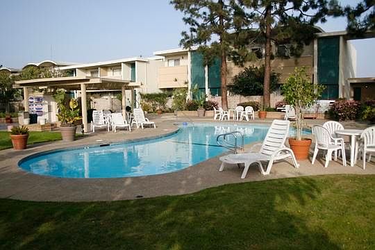 Part of the common area with community pool