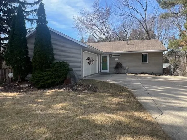 421 Commonwealth DRIVE, Fort Atkinson, WI 53538