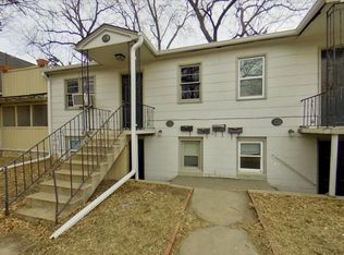 716 N 8th St, Manhattan, KS 66502