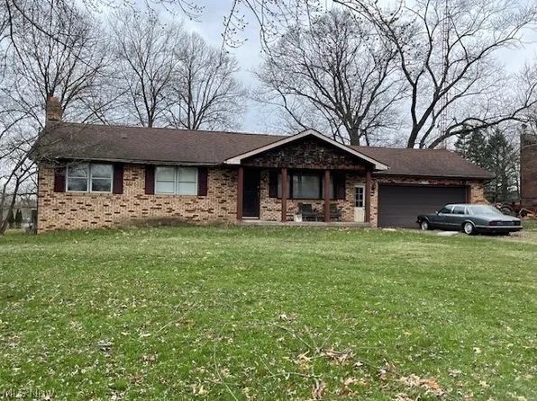 3795 Broadway Ave NE, Louisville, OH 44641