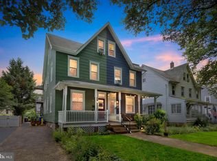 411 7th St, Riverton, NJ 08077