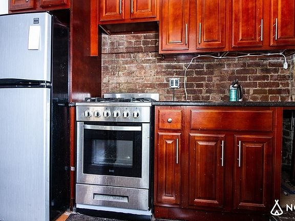 3rd image of 351 Washington Ave #9