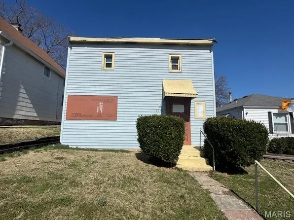 6743 W Park Ave, Saint Louis, MO 63139