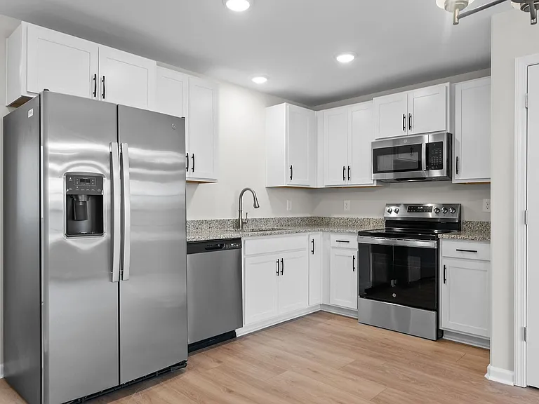 1308 Franklin St #A3 — Photo 11