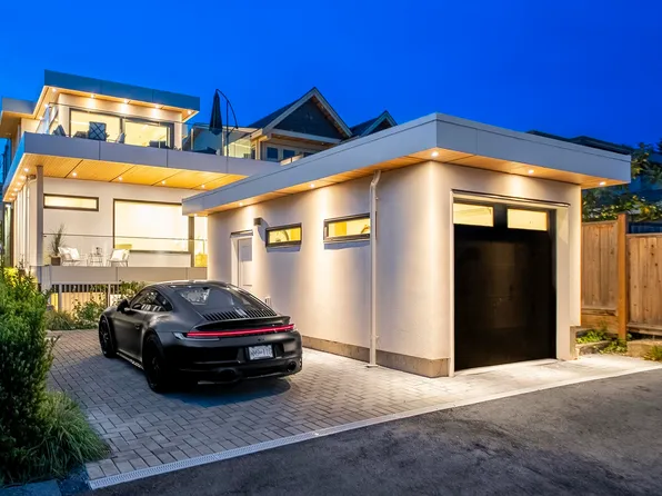 1236 Duchess Ave, West Vancouver, BC V7T 1H4