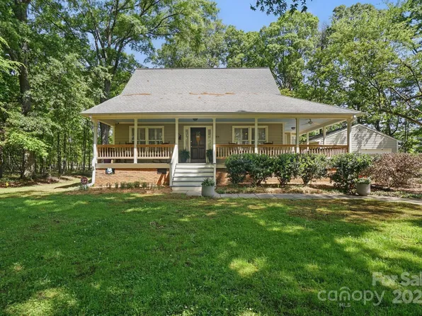 13916 & 13912 Sledge Rd, Charlotte, NC 28278