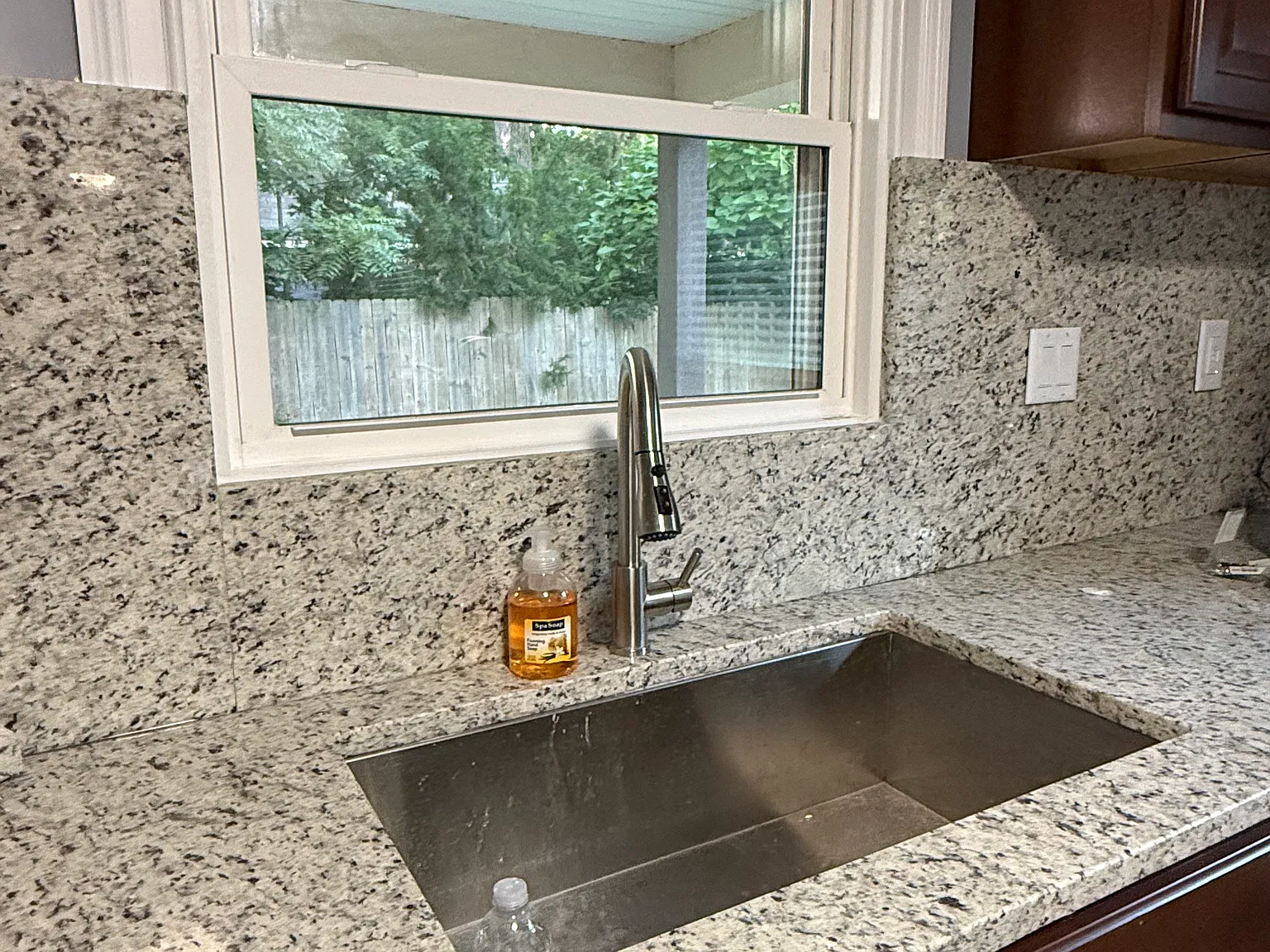2 bed, 848 sqft, $1,600 — Photo 4