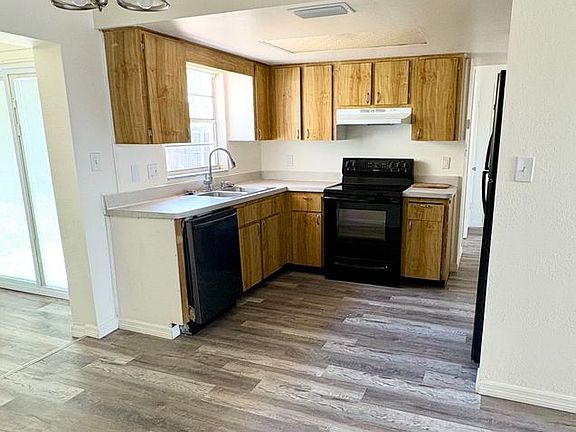 5th image of 8151 Hixton Dr