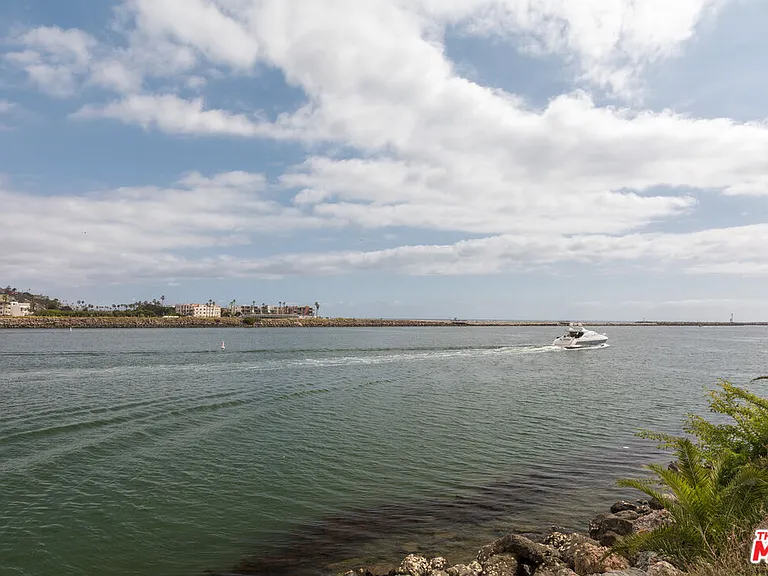 119 W Via Marina — Photo 11