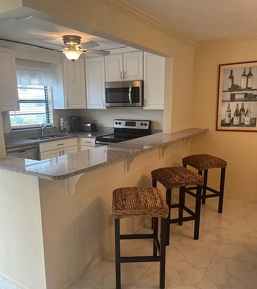 Counter eating area