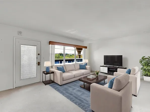 2404 Antigua Circle #F4, Coconut Creek, FL 33066