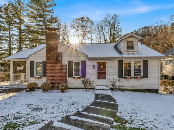 415 Craig St NW, Norton, VA 24273