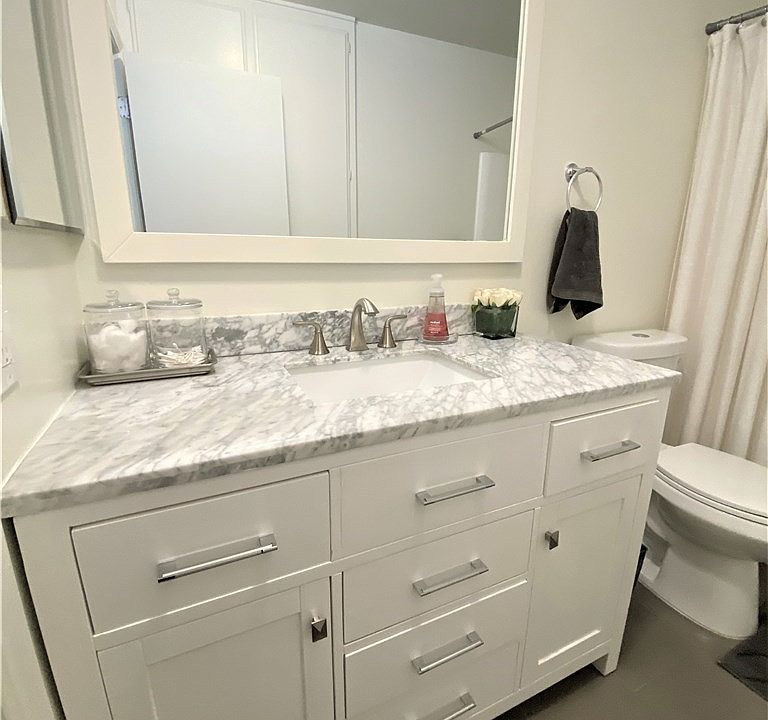 1st image of 31577 Lindero Canyon Rd Unit 4