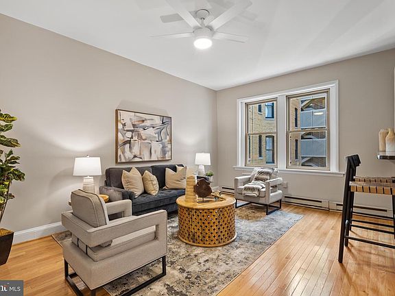 3rd image of 2010 Kalorama Rd NW APT 306